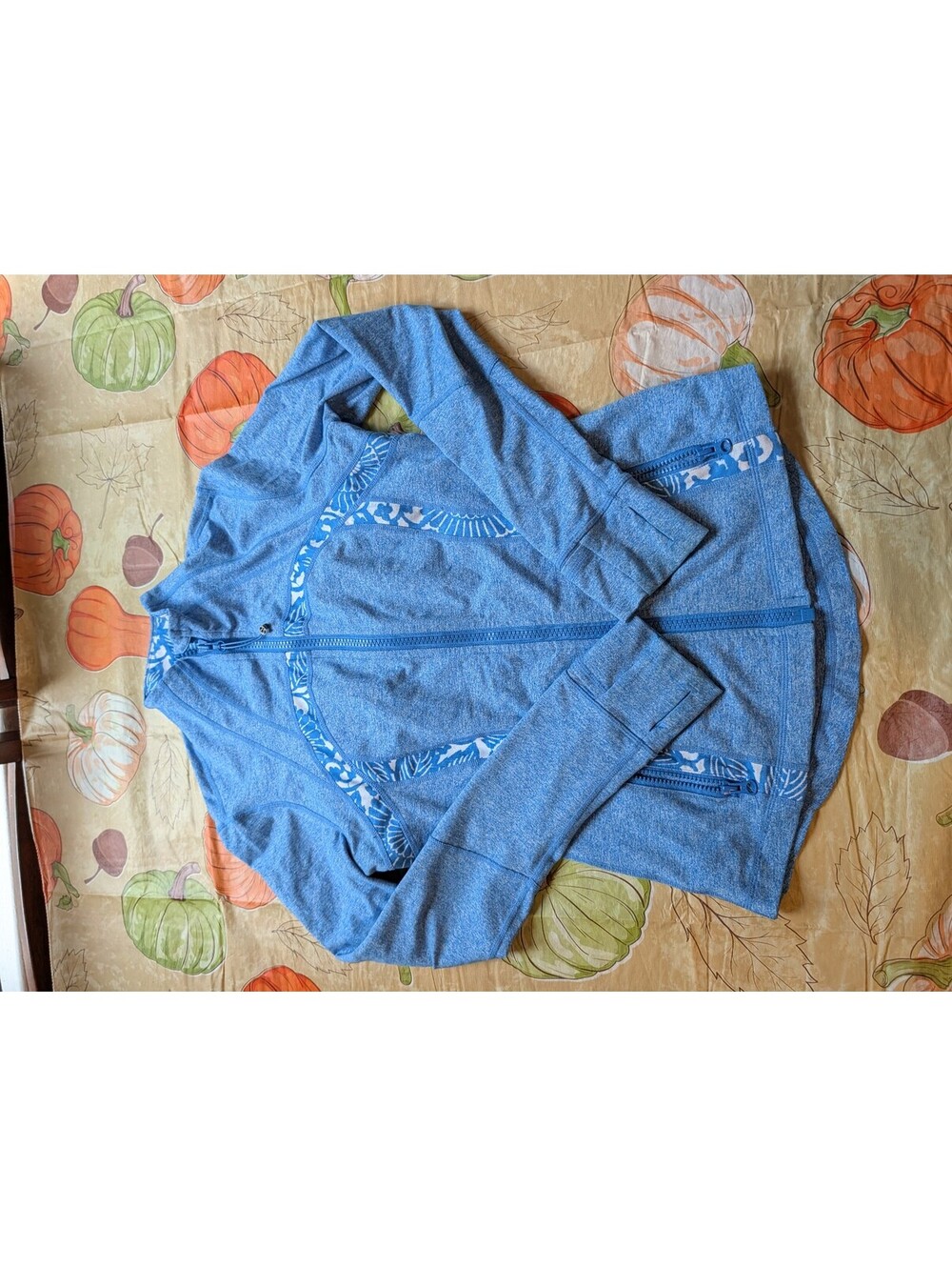 Lululemon Blue & White Scuba – Size 10
